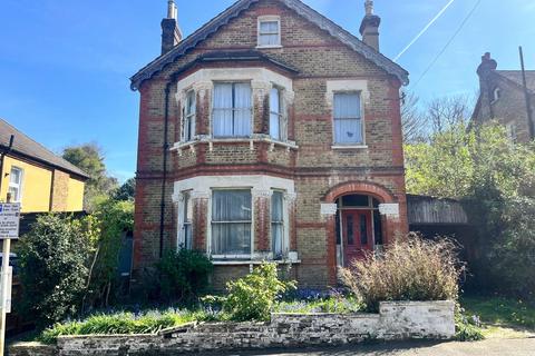 Dornton Road, South Croydon