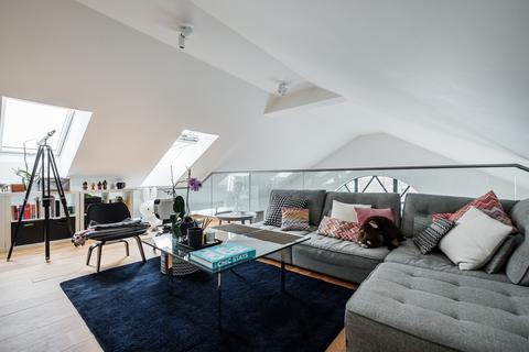 3 bedroom flat for sale, Windsor Street, London, N1