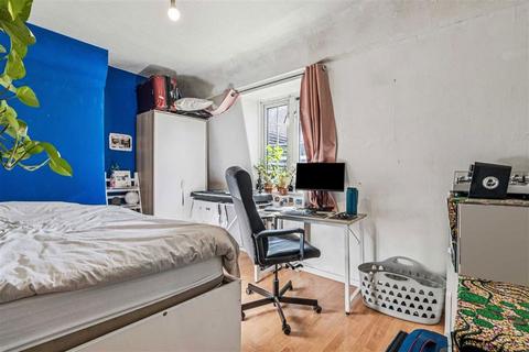 undefined, Bell Lane, London E1