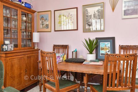 1 bedroom ground floor flat for sale, Howard House, Lewes BN7