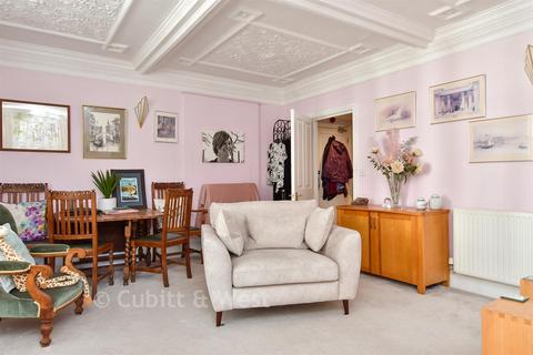 1 bedroom ground floor flat for sale, Howard House, Lewes BN7