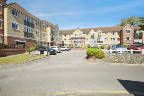 2 bedroom flat for sale, Turners Hill, Waltham Cross
