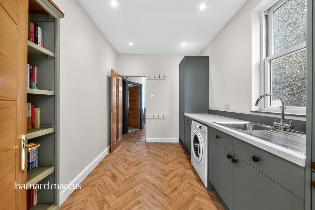 Utility room, utility