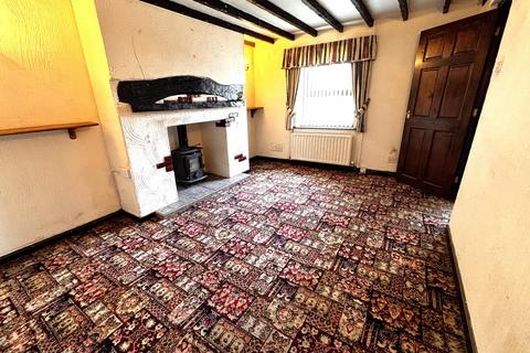 2 bedroom detached house for sale, Heol Y Meinciau, Pontyates SA15