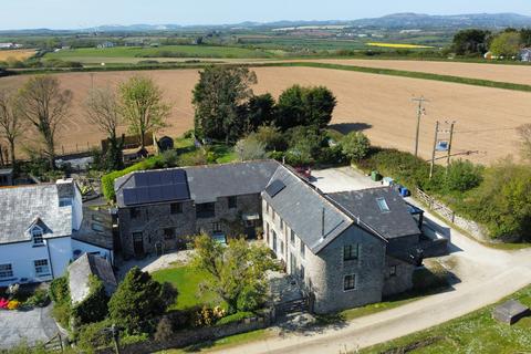 2 bedroom cottage for sale, Tucoyse Farm, Truro TR2