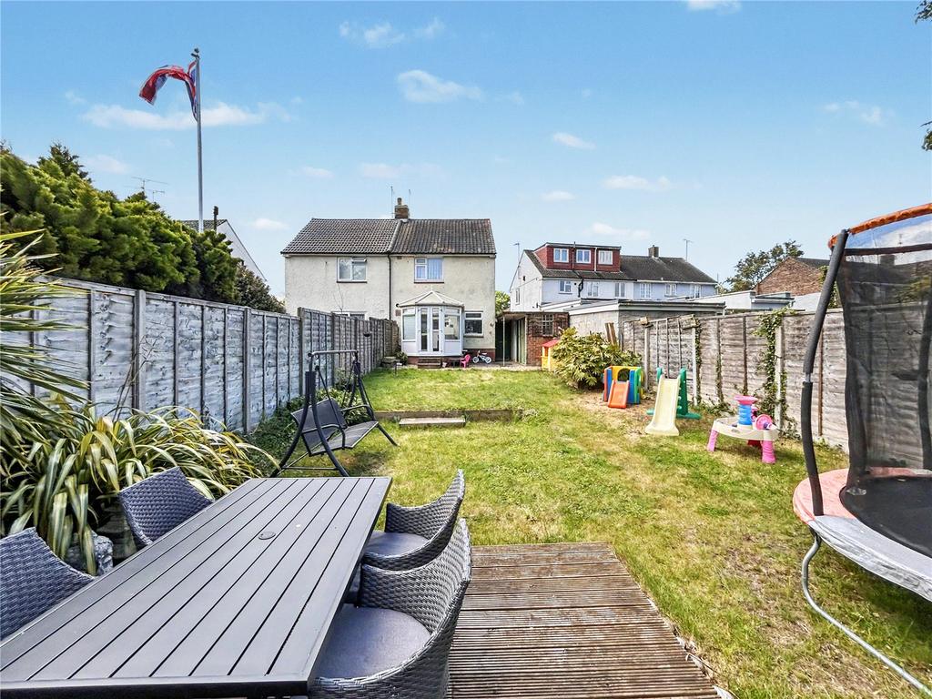 2 bedroom semi-detached house for sale in Kent