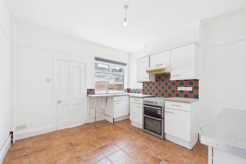 3 bedroom terraced house to rent, Oakfield Street, Lincoln