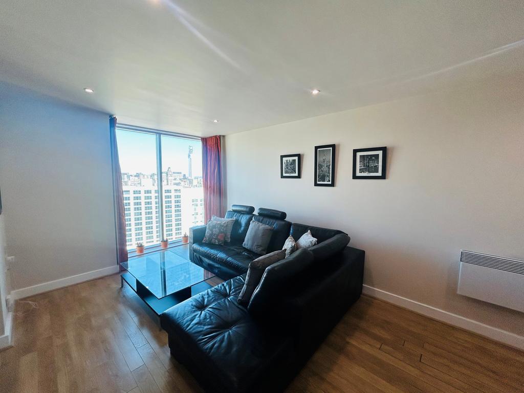 Apartment in Birmingham, Chinese Quarter, Jewellery Quarter - View 3