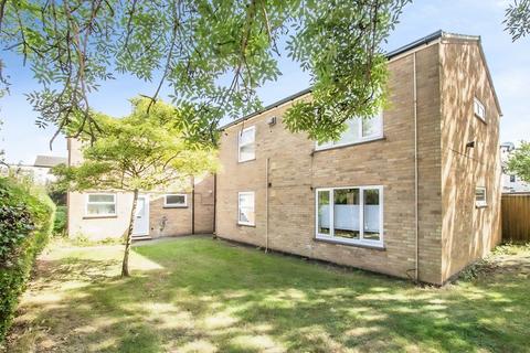 2 bedroom apartment to rent, Gilbert Close, Cambridge, CB4