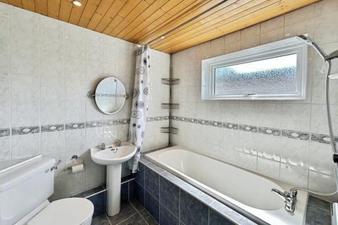 2 bedroom apartment to rent, Gilbert Close, Cambridge, CB4