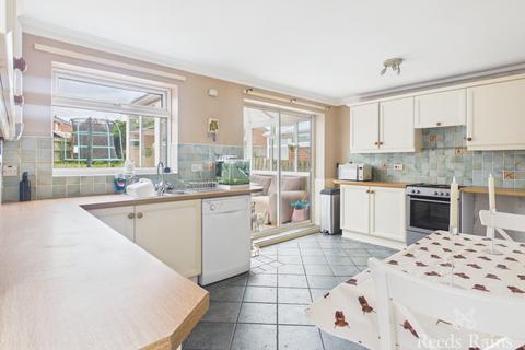3 bedroom detached house for sale, Aldhun Close, Durham DL14
