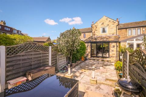 3 bedroom cottage for sale, Bramley Lane, Halifax