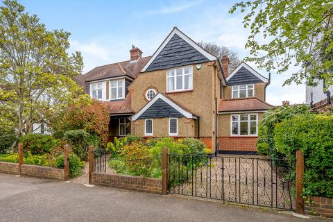 Burbage Road, Dulwich, SE21