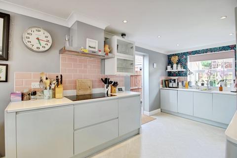 4 bedroom detached house for sale, Cranborne Chase, Taw Hill, SN25
