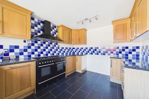 3 bedroom semi-detached house for sale, Woodcroft Close, Towcester, NN12