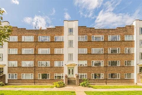 Park Road, Hampton Wick KT1