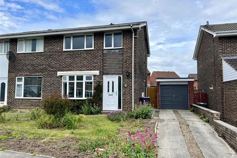 3 bed semi-detached house for rent in Gleneagles Road, Darlington