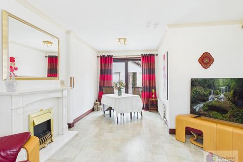 2 bedroom detached bungalow for sale, Kildrummy Place, East Kilbride G74