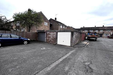 Land for sale, Garage at Amberley Road, Berkshire, SL2 2LR
