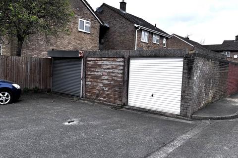 Land for sale, Garage at Amberley Road, Berkshire, SL2 2LR