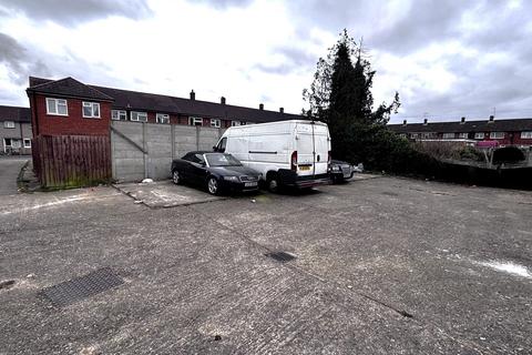 Land for sale, Garage Compound at Cowper Road, Berkshire, SL2 1TQ
