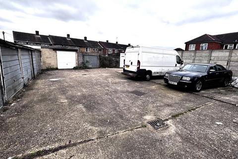 Land for sale, Garage Compound at Cowper Road, Berkshire, SL2 1TQ