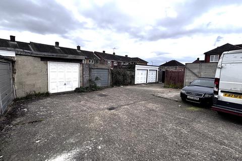 Land for sale, Garage Compound at Cowper Road, Berkshire, SL2 1TQ