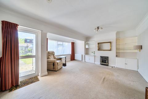 2 bedroom bungalow for sale, Pavilion Way, Ruislip