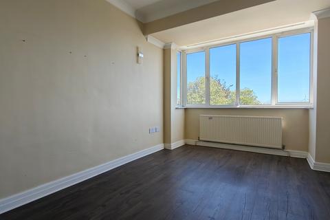 2 bedroom flat for sale, Seabank Road, Wallasey