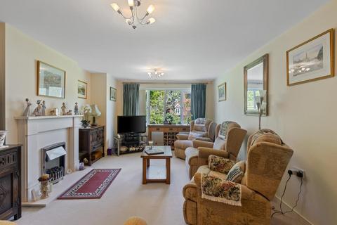 2 bedroom flat for sale, Idsworth Down, Petersfield