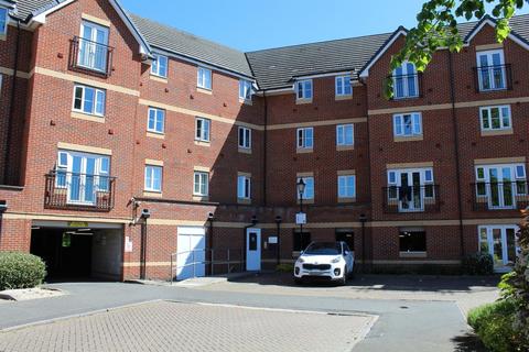 2 bedroom flat for sale, Eaton Avenue, Slough