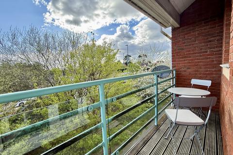 2 bedroom apartment for sale, Russell Walk, Exeter, EX2