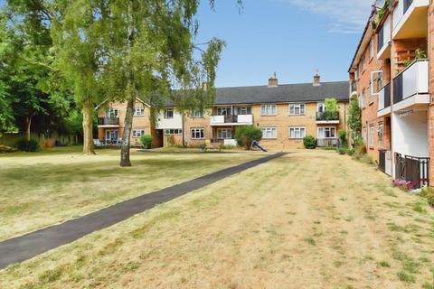 2 bedroom flat to rent, Hawksmoor Road,  Oxford,  OX2