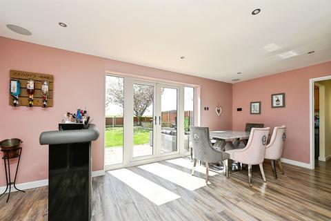 3 bedroom bungalow for sale, Lynn Road, Grimston, King's Lynn