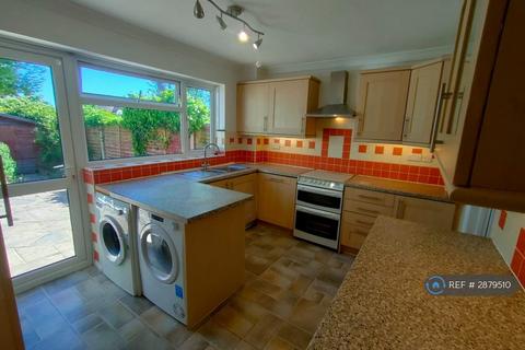 4 bedroom detached house to rent, Borda Close, Chelmsford, CM1