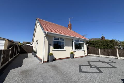 2 bedroom bungalow for sale, Wharfedale Avenue, Thornton FY5