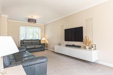 4 bedroom detached house for sale, Frithwood Crescent, Kents Hill, Milton Keynes