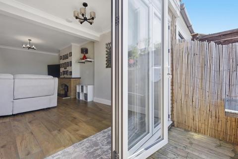 4 bedroom house for sale, Sewardstone Road, Waltham Abbey