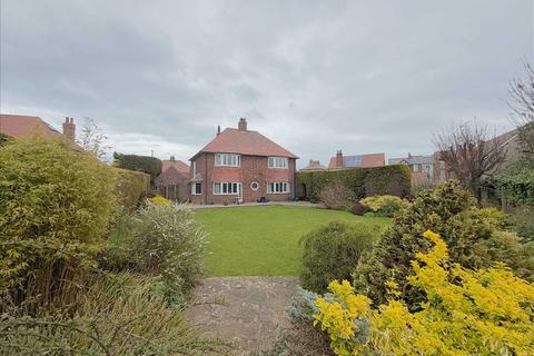 3 bedroom house for sale, Belle Vue Crescent, Filey