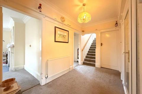 3 bedroom house for sale, Belle Vue Crescent, Filey