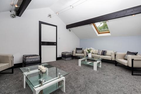 3 bedroom coach house for sale, The Coachouse, Back Green, Huddersfield HD3