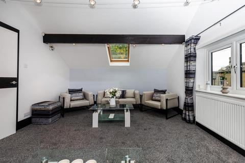 3 bedroom coach house for sale, The Coachouse, Back Green, Huddersfield HD3