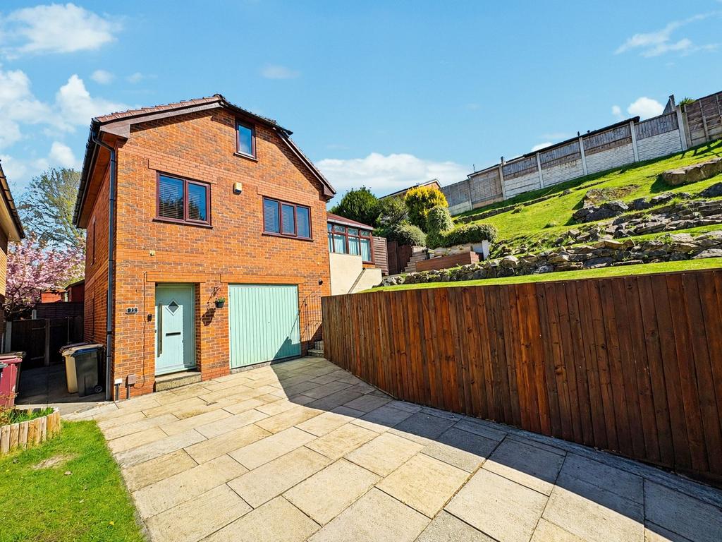 3 bedroom detached house for sale