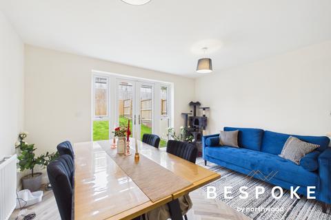 4 bedroom mews for sale, Wilshaw Place, Macclesfield SK11