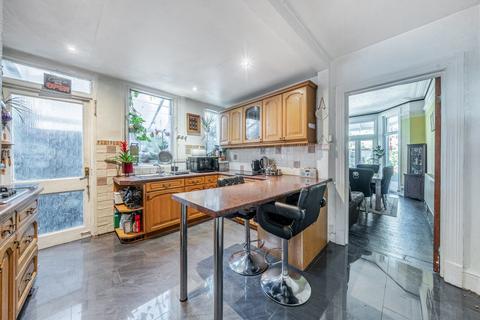 4 bedroom semi-detached house for sale, Thornsbeach Road, Catford, London, SE6