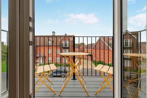 2 bedroom apartment for sale, Hoadley Road, Horley