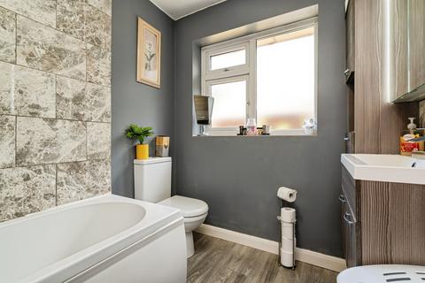 4 bedroom detached house for sale, Redenhall Road, Harleston