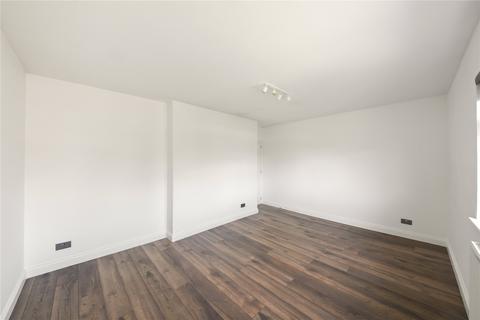 2 bedroom maisonette for sale, Southbourne Gardens, Ruislip HA4
