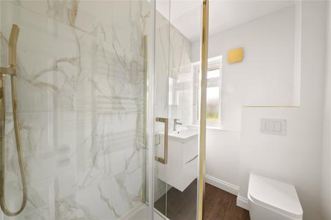 2 bedroom maisonette for sale, Southbourne Gardens, Ruislip HA4