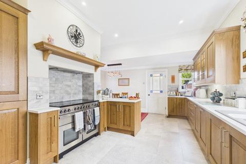4 bedroom semi-detached house for sale, St Johns Road, Driffield, YO25 6RL